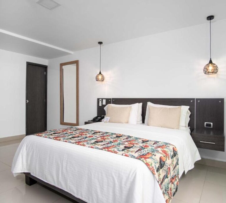 Hotel Azor - 1